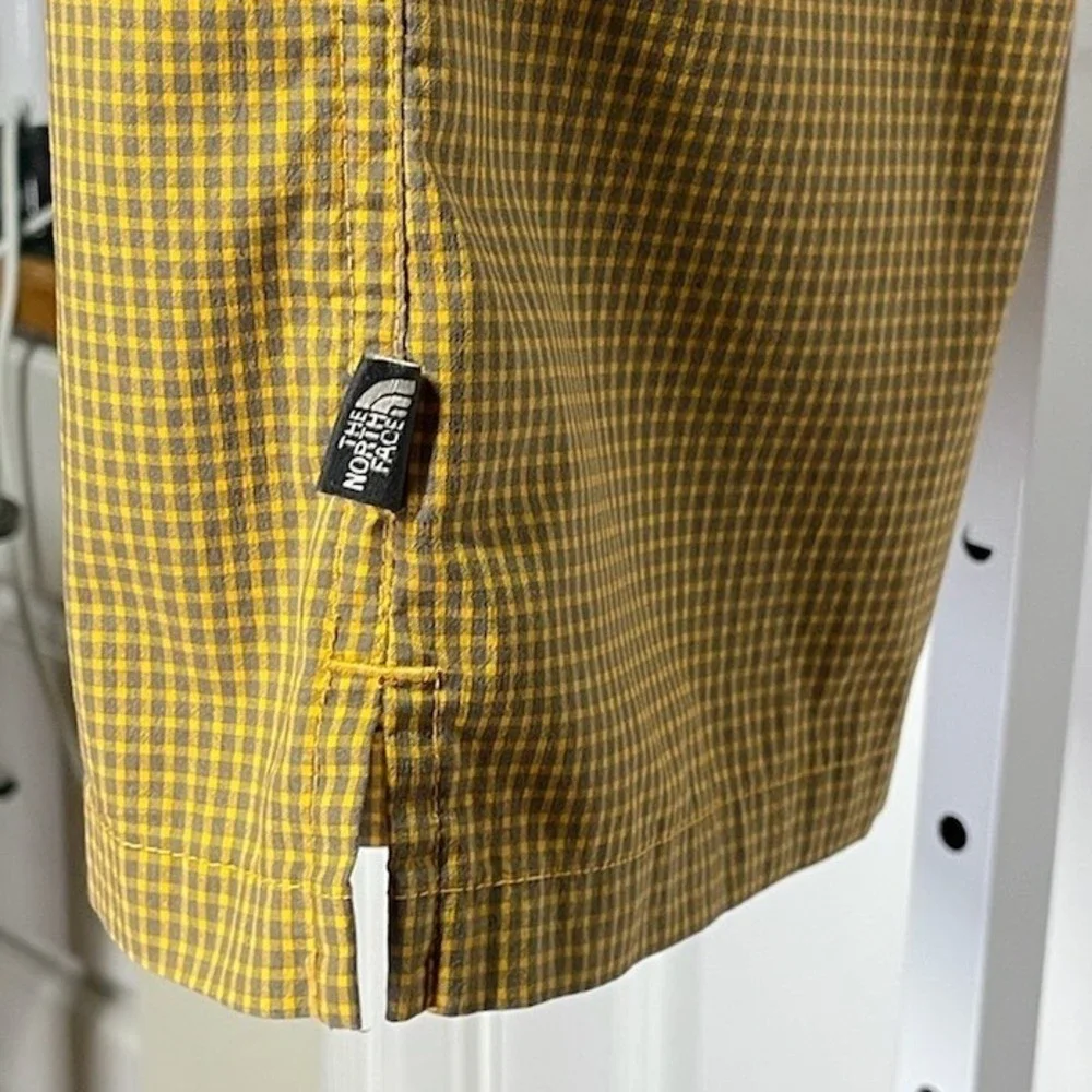 The North Face Men XL Short Sleeve Gingham Button Down Shirt Mustard Yellow Grey